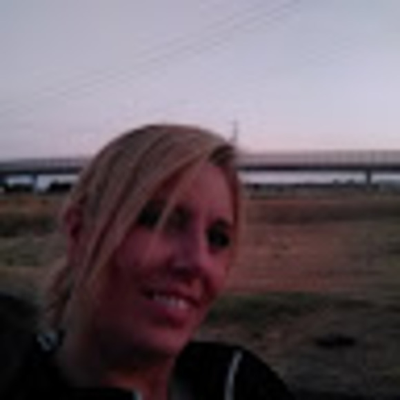 Meet your Posher, Amanda - Picture 1 of 1